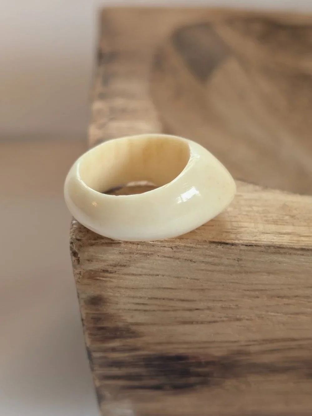 Vintage Carved Bovine Bone Dome Ring Size 5